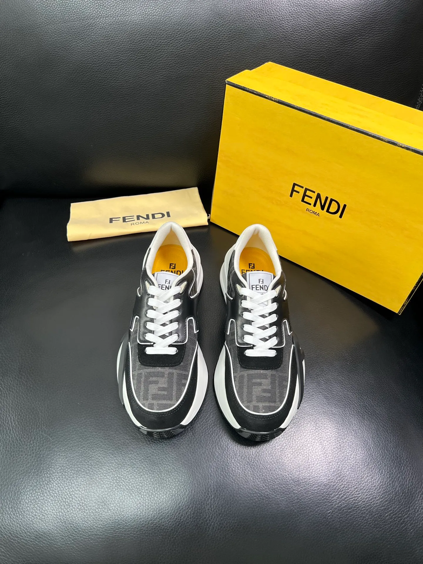 Men's shoes 💰840 FENDI top purchasing Fendi counters are equipped with the original factory, original fabrics imported from Italy, breathable and comfortable cowhide lining, soles: original soles specially provided by the original factory are super comfortable, original factory orders 🔍high quality, you can enter and exit the counter at will, welcome to compare, code number 39-44 (customized 38-45) 85856